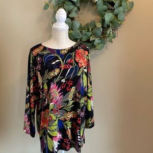 Chicos size 2 floral blouse